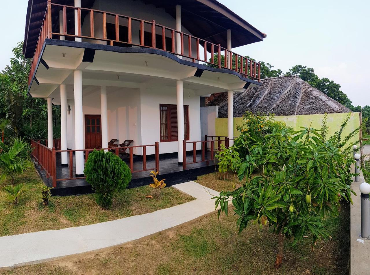 Pearl Cave Cabanas & Resturant Tangalle Extérieur photo